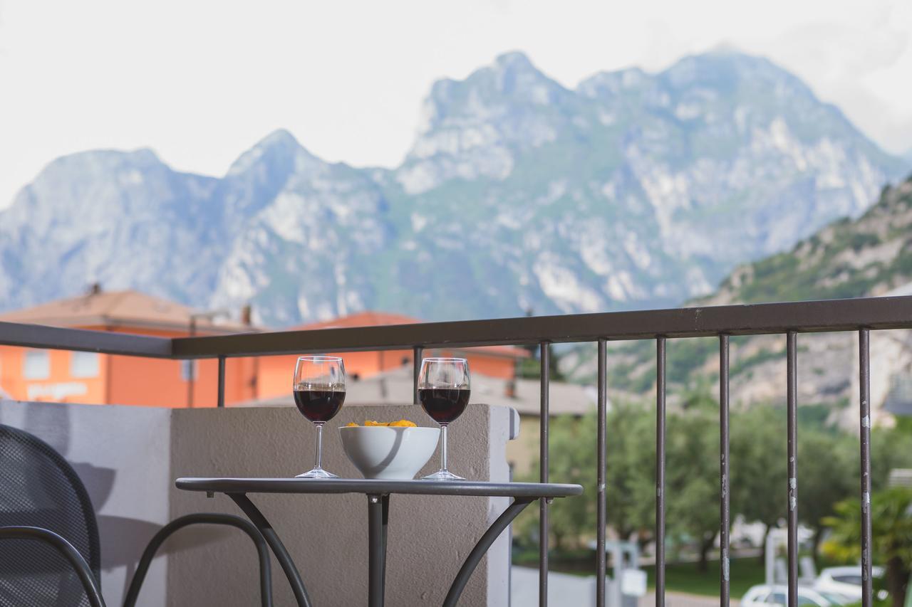 Casa Carla Aparthotel Torbole Sul Garda Bagian luar foto